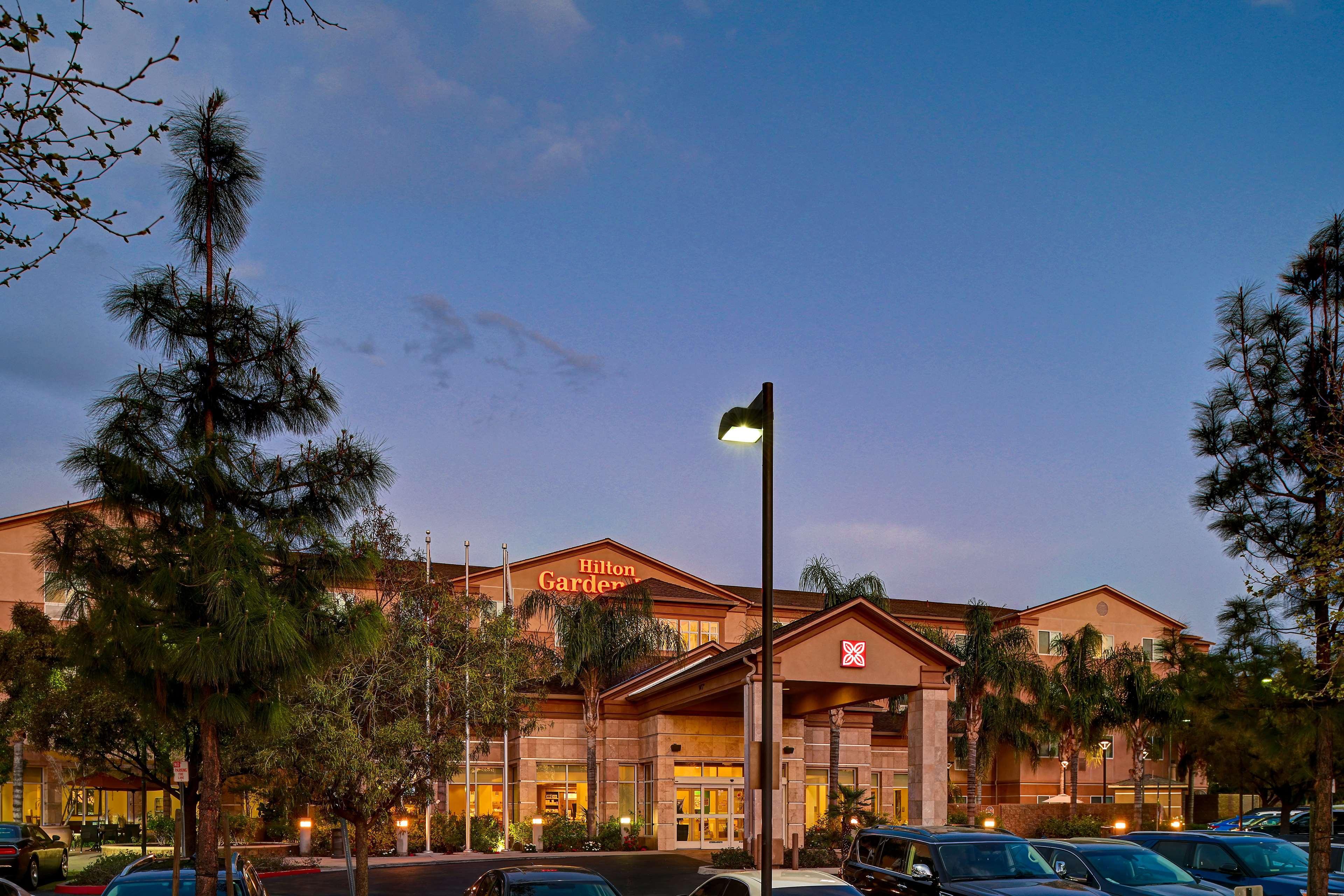 Hilton Garden Inn San Bernardino Exterior photo