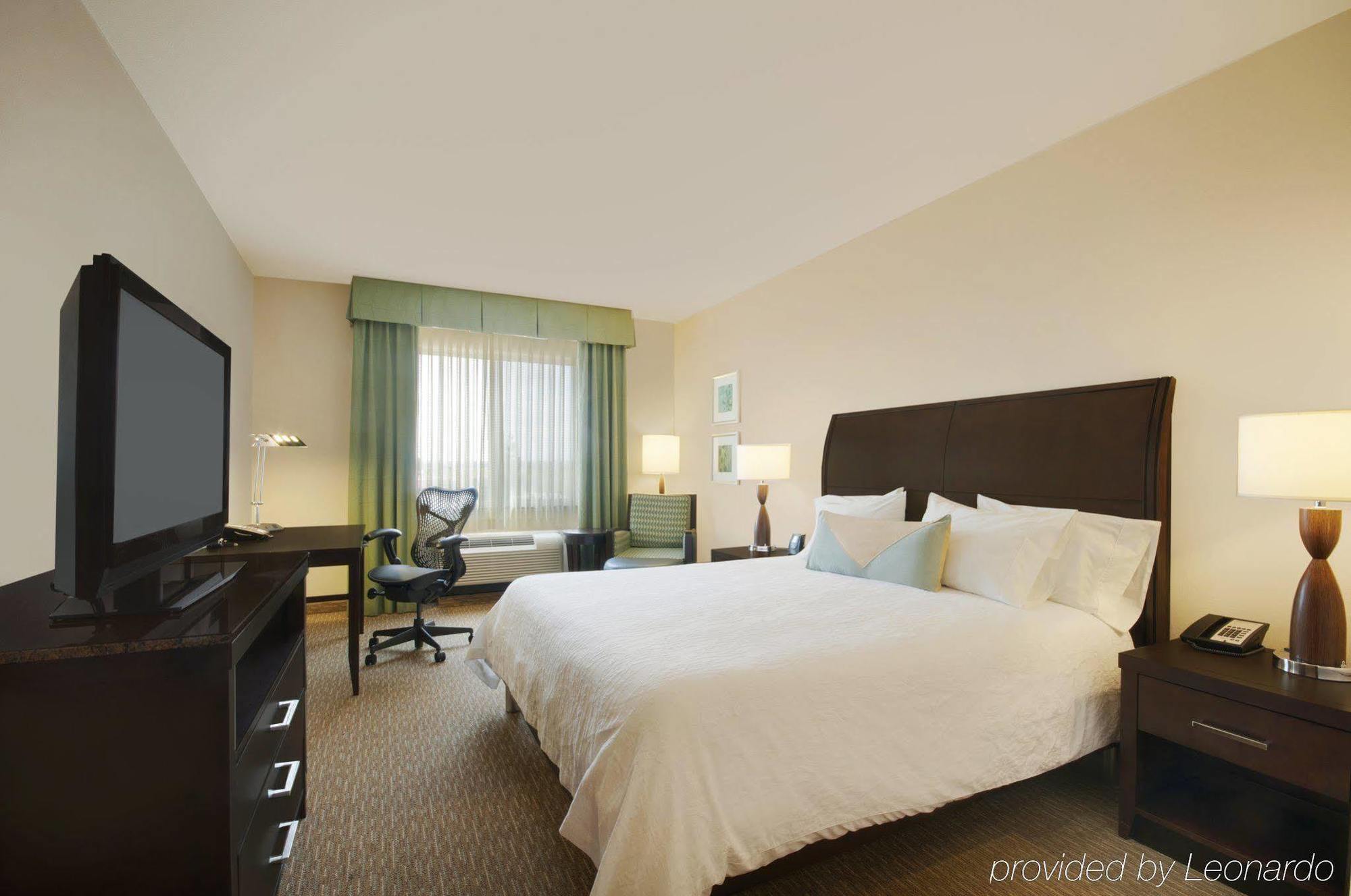 Hilton Garden Inn San Bernardino Room photo