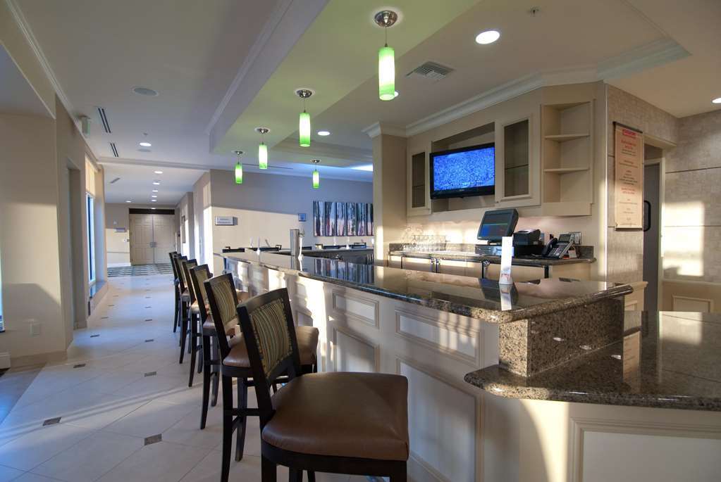 Hilton Garden Inn San Bernardino Restaurant photo